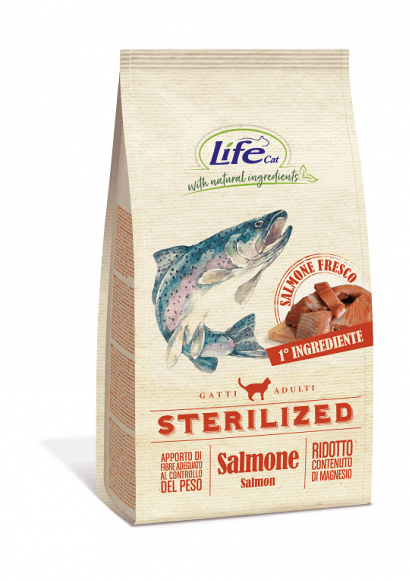 33736.580 Lifecat Adult Sterilized Salmon - Syhoi korm dlya sterilizovannih koshek so svejim lososem kypit v zoomagazine «PetXP» Lifecat Adult Sterilized Salmon - Сухой корм для стерилизованных кошек со свежим лососем