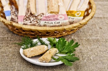 Organix - Лакомство для кошек - Нежное филе лосося, приготовленное на пару, 100% рыба 25гр