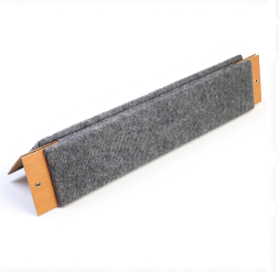 PetSHOP - Когтеточка настенная угловая из ковролина с мятной пропиткой, серая, 57x24x1,5 см